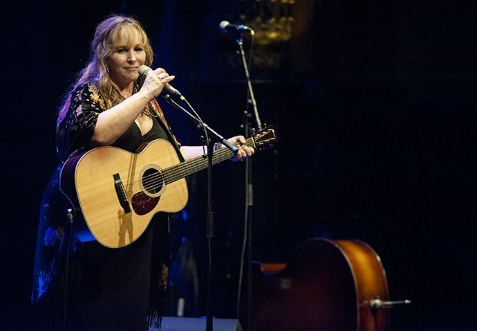 Gretchen Peters