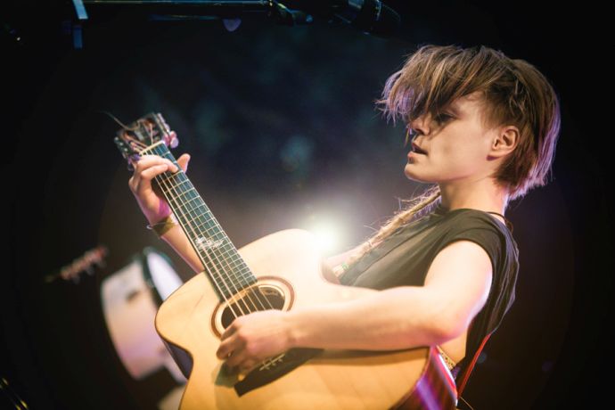 Wallis Bird