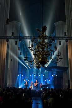 Will and the People in St.Stevenskerk, Nijmegen - Photo: Rijno Boon Will and the People