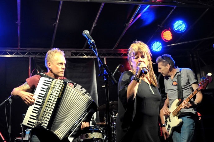 Gina's Band of Blue