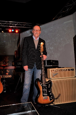 Willy Middel Basgitaar