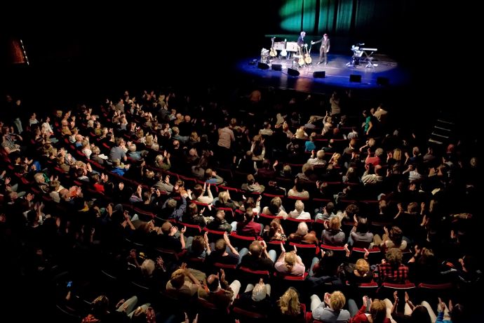 Suzanne Vega in Stadsschouwburg Nijmegen || Photo: © Rijno Boon suzanne_vega_12
